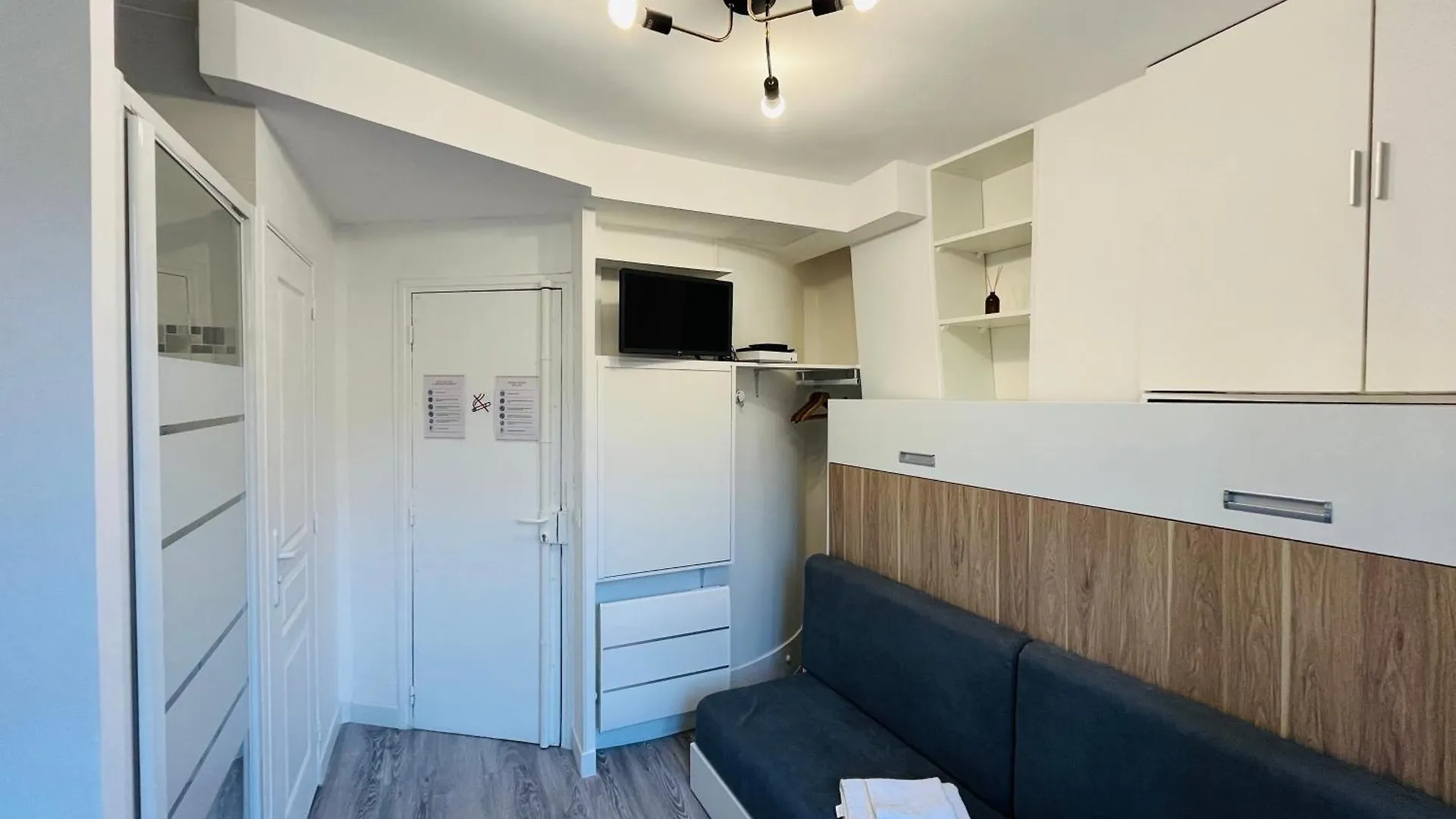 Cute Studio - Canal Saint Martin location